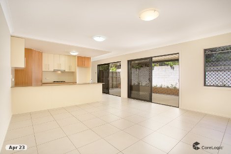 2/15 Curwen Tce, Chermside, QLD 4032