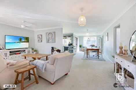 7 Nagle Cres, Blue Haven, NSW 2262