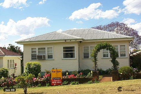 39 Perry St, Harlaxton, QLD 4350