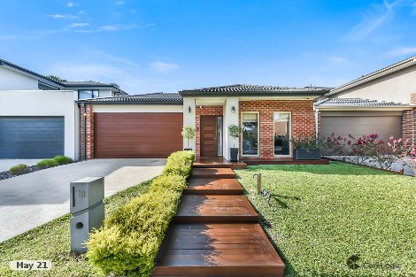 18 Orlando Cres, Keysborough, VIC 3173