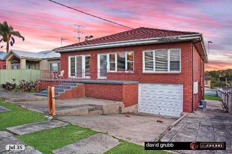 71 Heaslip St, Coniston, NSW 2500