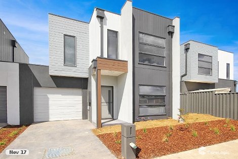 8a Jolly St, Cranbourne East, VIC 3977