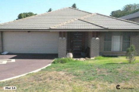 21 Christiana Cl, West Nowra, NSW 2541