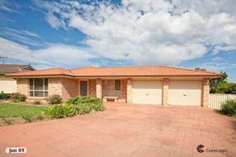 15 Downes Cres, Currans Hill, NSW 2567