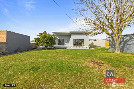 15 Brendan St, Moe, VIC 3825