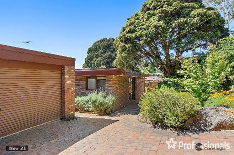 8 Haag Rd, Seville, VIC 3139