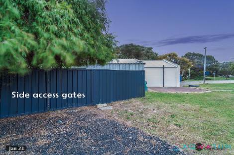 2 Tarwhine Pl, Golden Bay, WA 6174