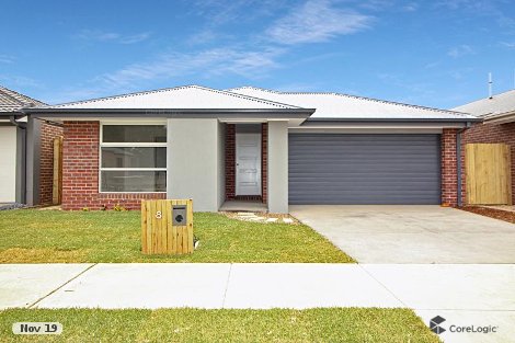 8 Oakdale St, Charlemont, VIC 3217