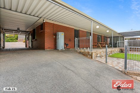 2 Berrett Rd, Gawler East, SA 5118