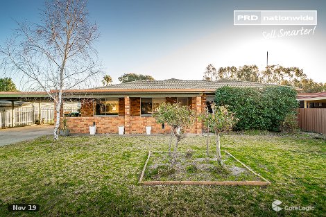 17 Karoom Dr, Glenfield Park, NSW 2650