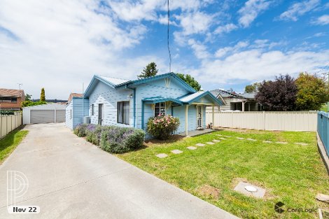 6 Mcintosh St, Queanbeyan, NSW 2620