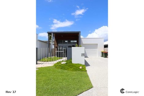 26 Hideaway St, Birtinya, QLD 4575