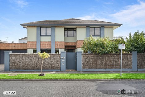 8 Normanby St, Brighton, VIC 3186