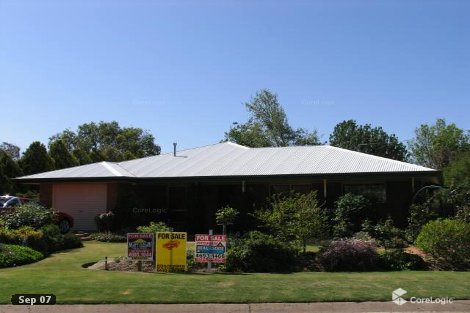 1 Forrest St, Pittsworth, QLD 4356