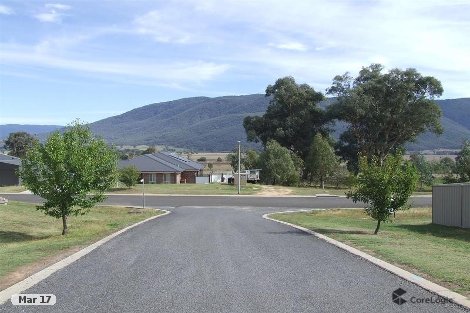 3 Walter Pl, Corryong, VIC 3707