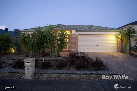 7 Greenock Cres, Cranbourne East, VIC 3977