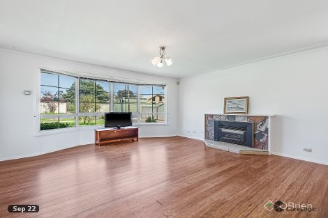 19 Ravenslea Cres, Deer Park, VIC 3023