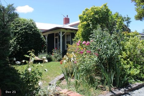 14 Sturt St, Kyneton, VIC 3444