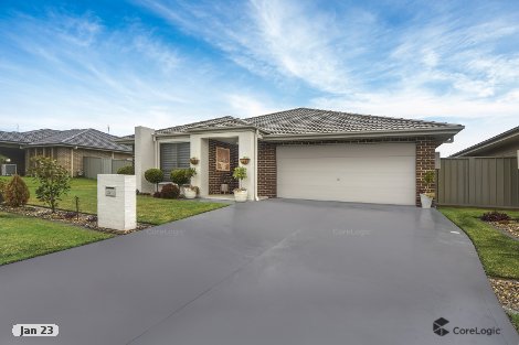 27 Terralla Gr, South Nowra, NSW 2541