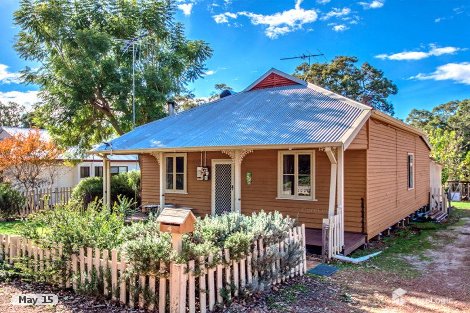 4 Staff St, Jarrahdale, WA 6124