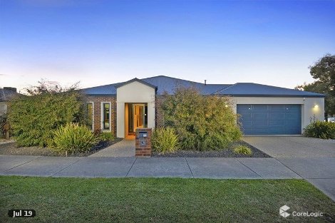 13 Platypus Dr, Mount Clear, VIC 3350