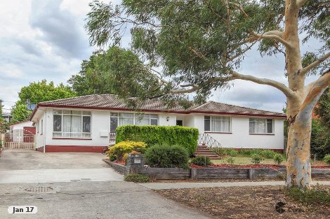 76 Eggleston Cres, Chifley, ACT 2606