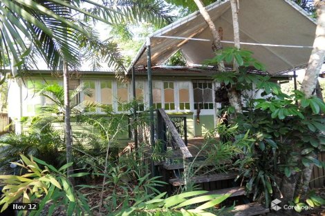 32 Machan St, Machans Beach, QLD 4878