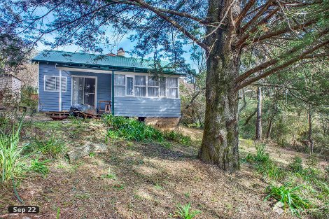 9 Allen Cres, Wentworth Falls, NSW 2782