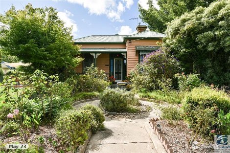 17 Railway Ave, Beechworth, VIC 3747