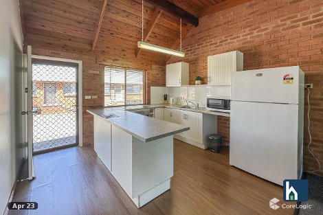 2/12 Clarke St, Narrabri, NSW 2390