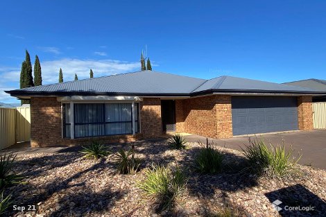 24 Wattle St, Whyalla Stuart, SA 5608