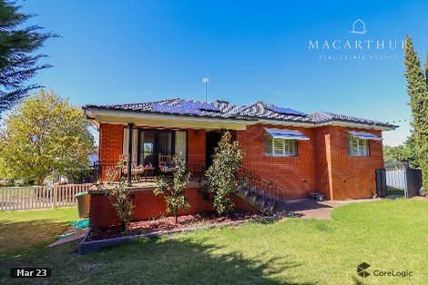 13 Plumpton Rd, Kooringal, NSW 2650