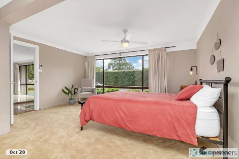 4 Red House Cres, Mcgraths Hill, NSW 2756