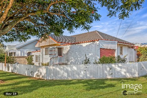 28 Victoria Ave, Woody Point, QLD 4019