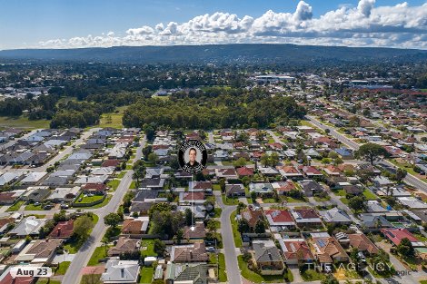 20 Reveley Cl, Seville Grove, WA 6112