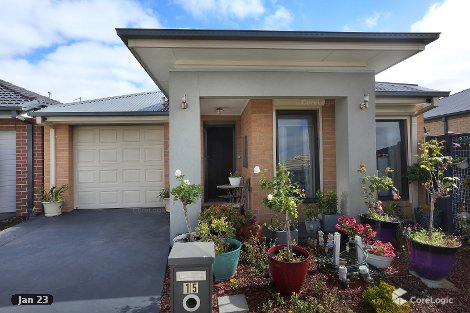 15 Winterfell Rd, Charlemont, VIC 3217