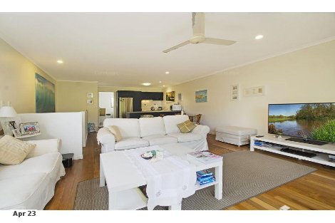 1/4 Advance Pl, Sunrise Beach, QLD 4567