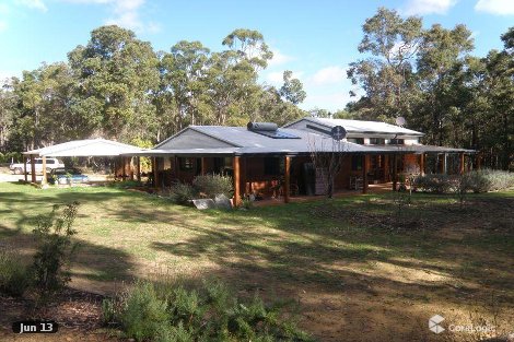 35 Cockatoo Dr, Nannup, WA 6275