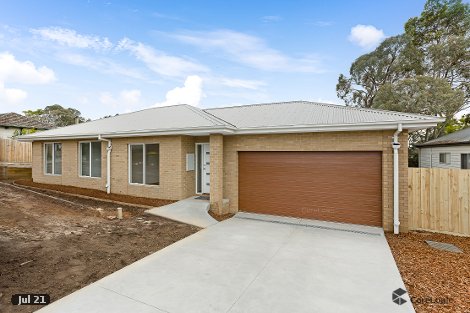 1/4 George St, Wandin North, VIC 3139