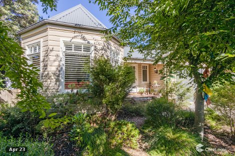 9 Heath St, Blackheath, NSW 2785