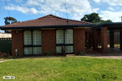 5 Mathews St, Melton South, VIC 3338