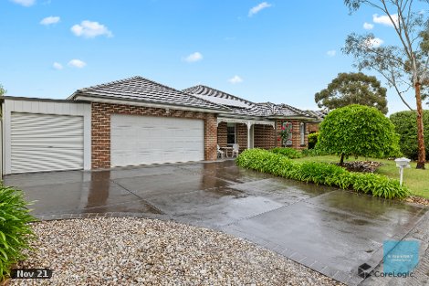 9 Sharrock Cl, Caroline Springs, VIC 3023