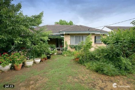 12 Acacia St, Kooringal, NSW 2650