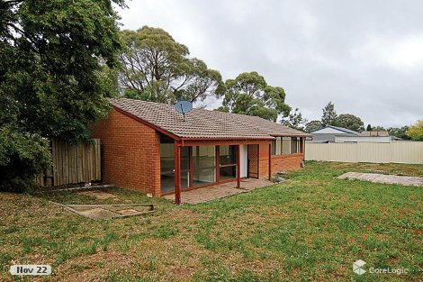 17 Napthali Cl, Charnwood, ACT 2615