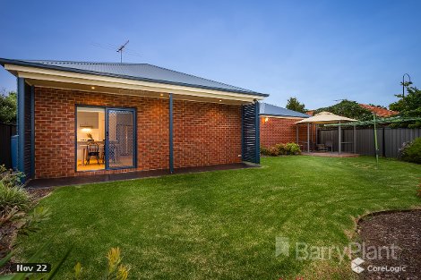 11 May Gibbs Cir, Point Cook, VIC 3030