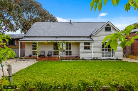 5 The Boulevard, Gisborne, VIC 3437