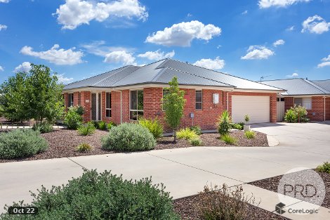 4/6 Trumper St, Boorooma, NSW 2650