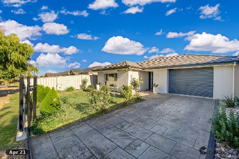 32 Kopoola Cres, Gilles Plains, SA 5086