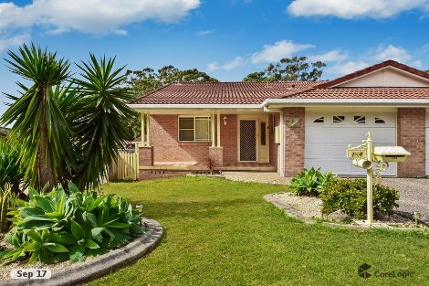 1/4 Tallowood Cl, Laurieton, NSW 2443