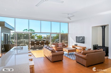 8 Bannister Head Rd, Mollymook Beach, NSW 2539